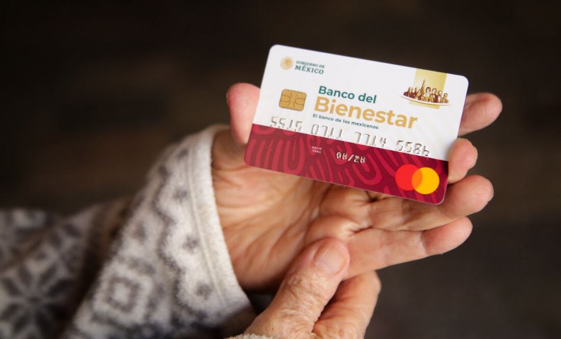 Esta semana continúa el pago de la Pensión Bienestar | Foto: EsImagen