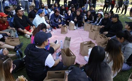 El gobernador Armenta convive con jóvenes y comparte proyectos de desarrollo 