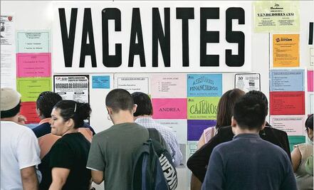 Hay vacantes en el gobierno federal con sueldos de hasta 37 mil pesos