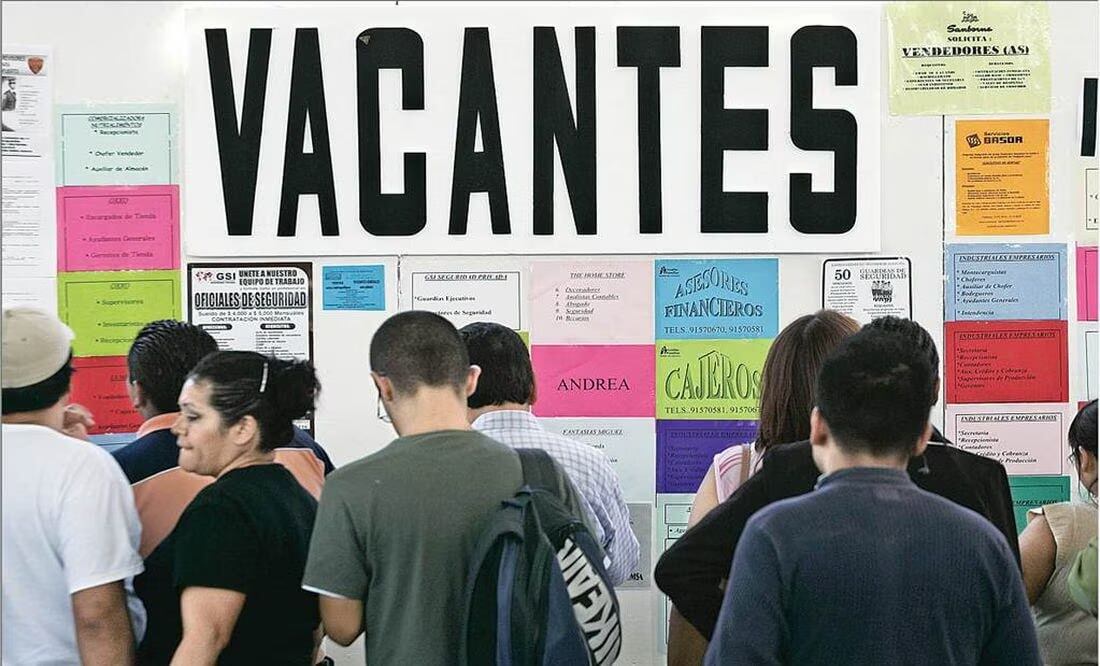 El gobierno federal tiene varias vacantes con salarios superiores a los 22 mil pesos | Foto: Archivo El Universal