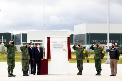 Inauguran obras de la industria militar La Célula 