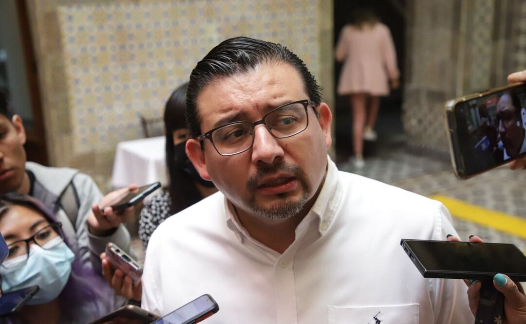 El diputado del PAN, Eduardo Alcántara, enfrenta un proceso por violencia política de género. | Foto: Agencia Es Imagen para El Universal Puebla