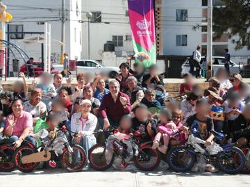 Pepe Chedraui y MariElise Budib regalan sonrisas a niñas y niños de La Margarita