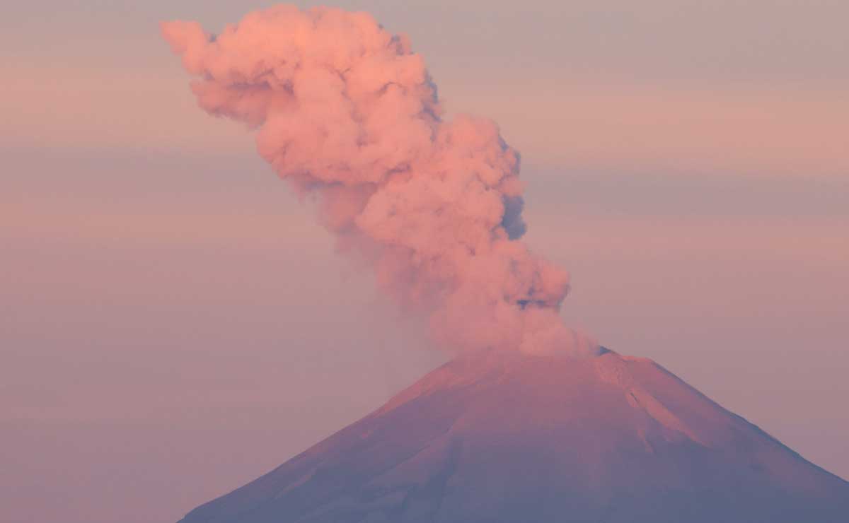 Por el aumento en la actividad del volcán Popocatépetl cambia el Semáforo de Alerta Volcánica a amarillo fase 3 | Foto: agencia Es Imagen para El Universal Puebla