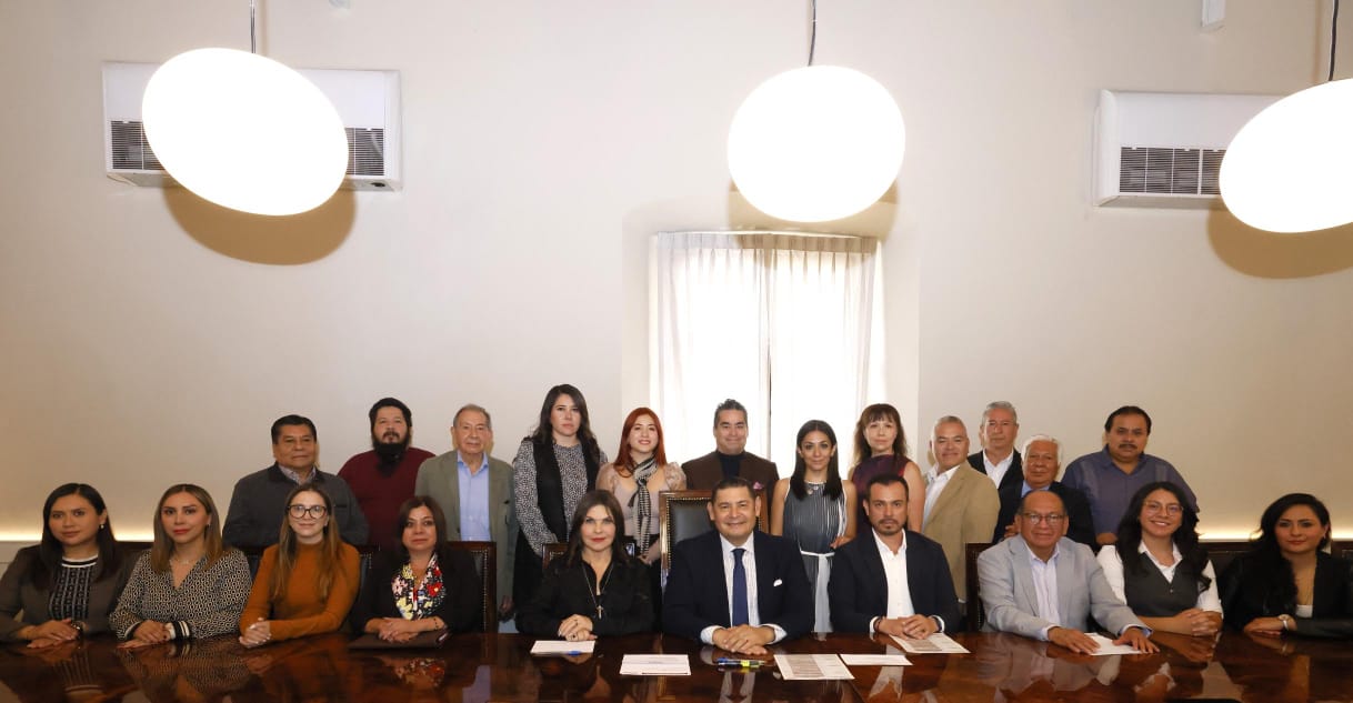 Alejandro Armenta se reúne con los titulares de Turismo y de Cultura y Arte