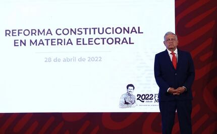 AMLO presenta su nueva reforma electoral; va por nuevo INE con menos consejeros