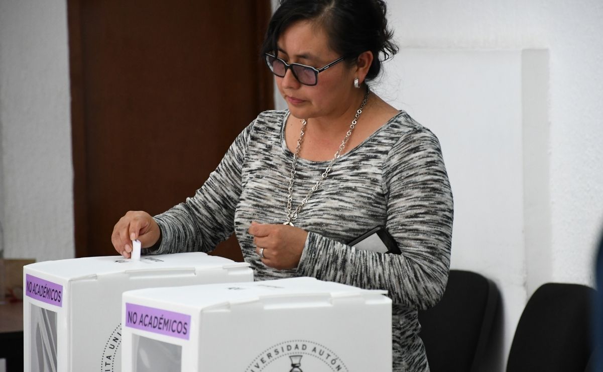 La comunidad universitaria asistió a emitir su voto | Foto: Buap