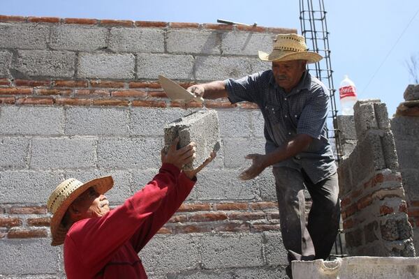 ISSSTEP construirá viviendas en Ciudad Maderas para trabajadores de Puebla