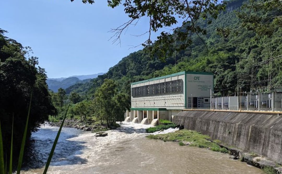 La central hidroeléctrica de Mazatepec fue inaugurada el 18 de septiembre de 1962 por el presidente Adolfo López Mateos | Foto: Google / Ludwing González