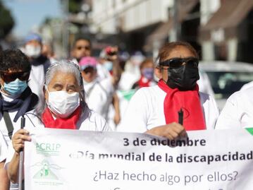 Viven personas con discapacidad discriminación laboral en Puebla