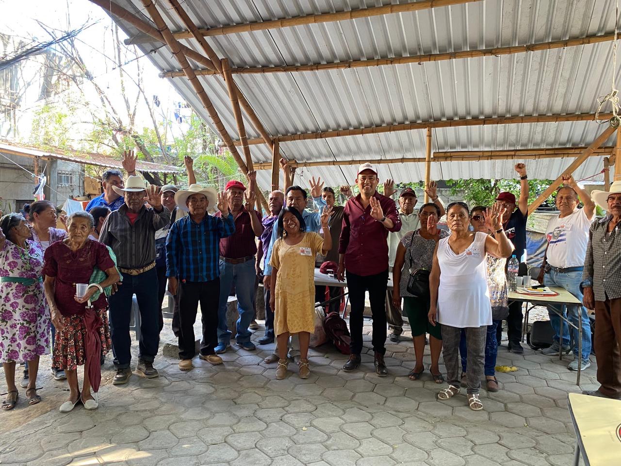 Lalo Castillo plantea más apoyos para la mixteca | Foto: Especial