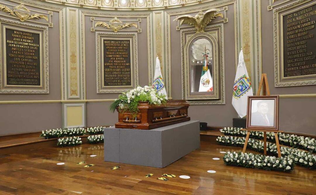 El Congreso de Puebla realizó el homenaje de cuerpo presente a Miguel Barbosa | Foto: Congreso de Puebla