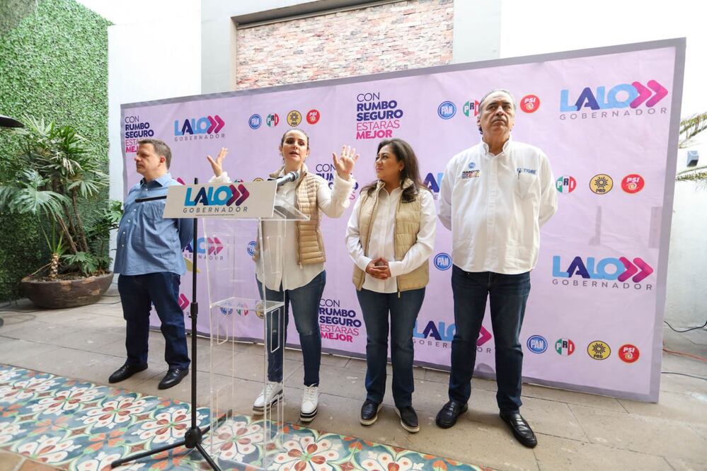 Voceros de Lalo Rivera presentarán una denuncia por el retiro de propaganda de “Mejor Rumbo para Puebla” | Foto: EsImagen