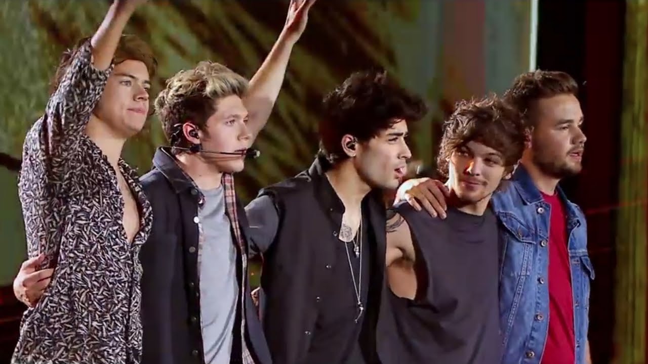 Tras el fallecimiento de Liam Payne, exintegrante de One Direction, las y los seguidores de la banda se unieron nuevamente para rendirle homenaje al cantante y recordar los momentos que vivieron con el grupo. 

Foto: Producción El Universal Puebla