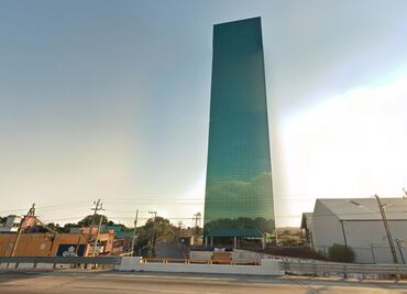 Qué es el rascacielos solitario de la autopista México-Puebla