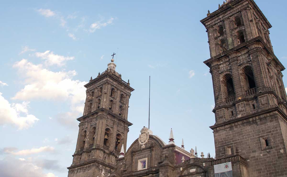 Destinan más de 1 millón de pesos en el mantenimiento de la Catedral de Puebla