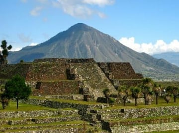 Zonas arqueológicas Puebla. Cantona, la misteriosa ciudad prehispánica de los falos