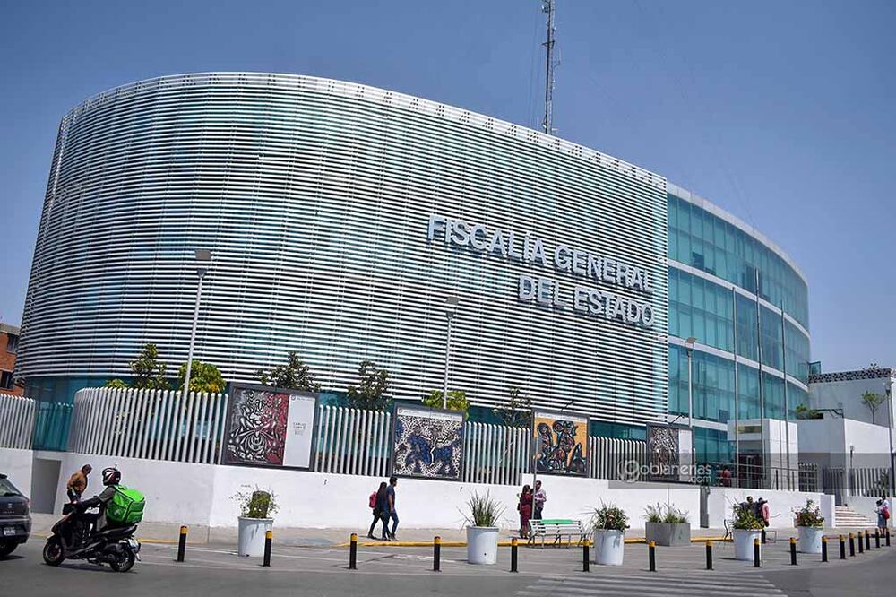 Según la Fiscalía General del Estado (FGE) de Puebla, recientemente se hizo público que la madre de Ricardo “N” recibió un mensaje vía WhatsApp de un número desconocido.
Foto: Producción El Universal Puebla