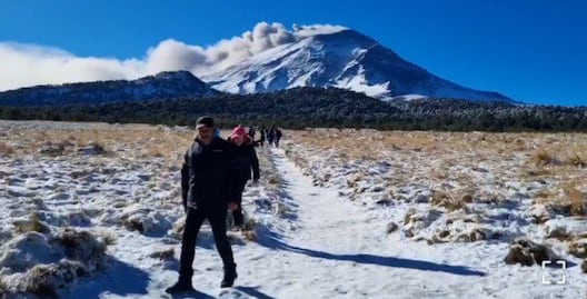 VIDEO Familias visitan el Parque Nacional Izta-Popo para disfrutar la nieve