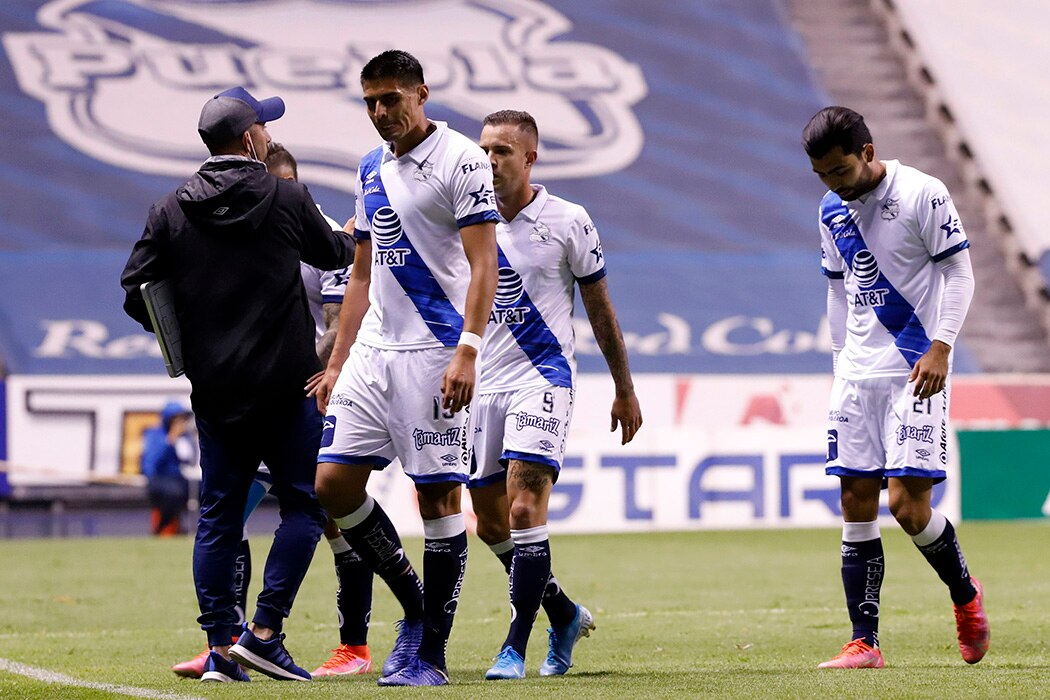 Diez contagiados de Covid en Club Puebla, cancela gira en Estados Unidos