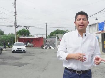 Recorre Lalo Rivera calles que pavimentará en su gobierno