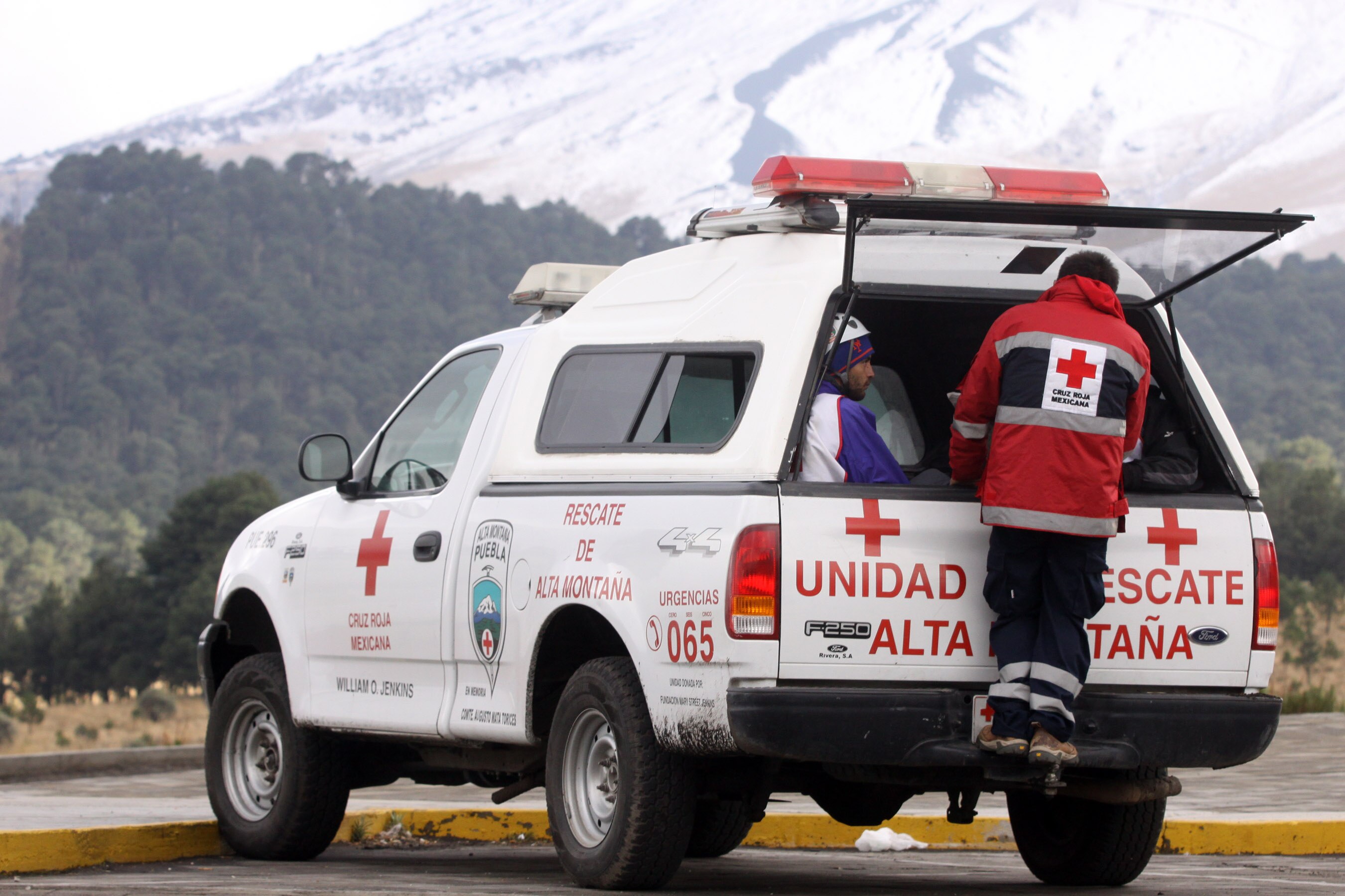 Excursionistas caen a una ladera del Iztaccíhuatl