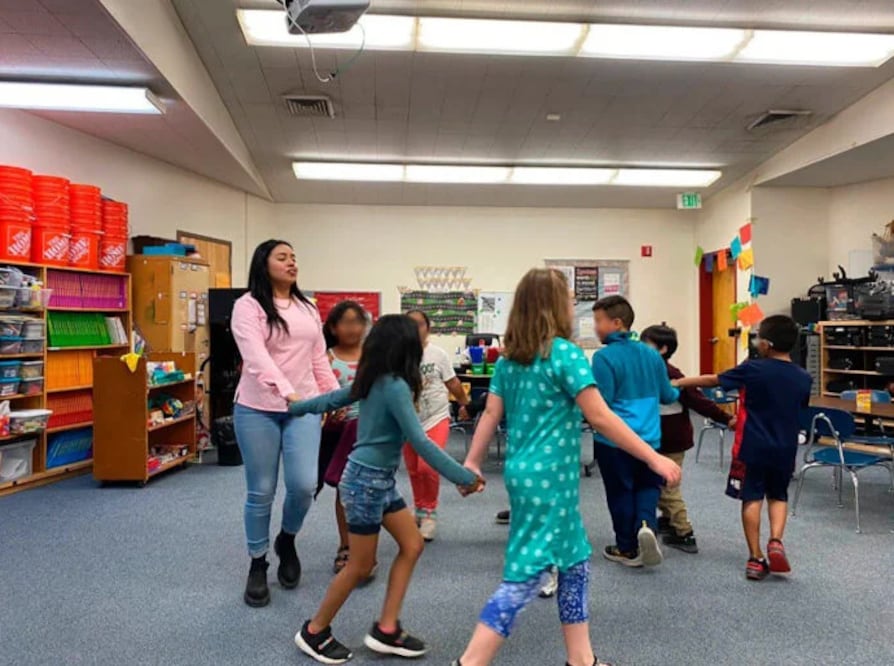 Este formato permite a los educadores de ambos países compartir experiencias y metodologías, enriqueciendo su práctica docente y promoviendo el aprendizaje intercultural.
Foto: Producción El Universal Puebla