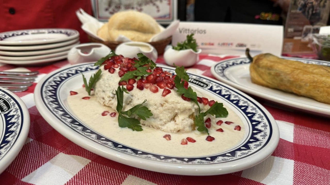 Los chiles en nogada los puedes disfrutar en un Pueblo Mágico de Puebla | Foto: FB Ariadna Ayala