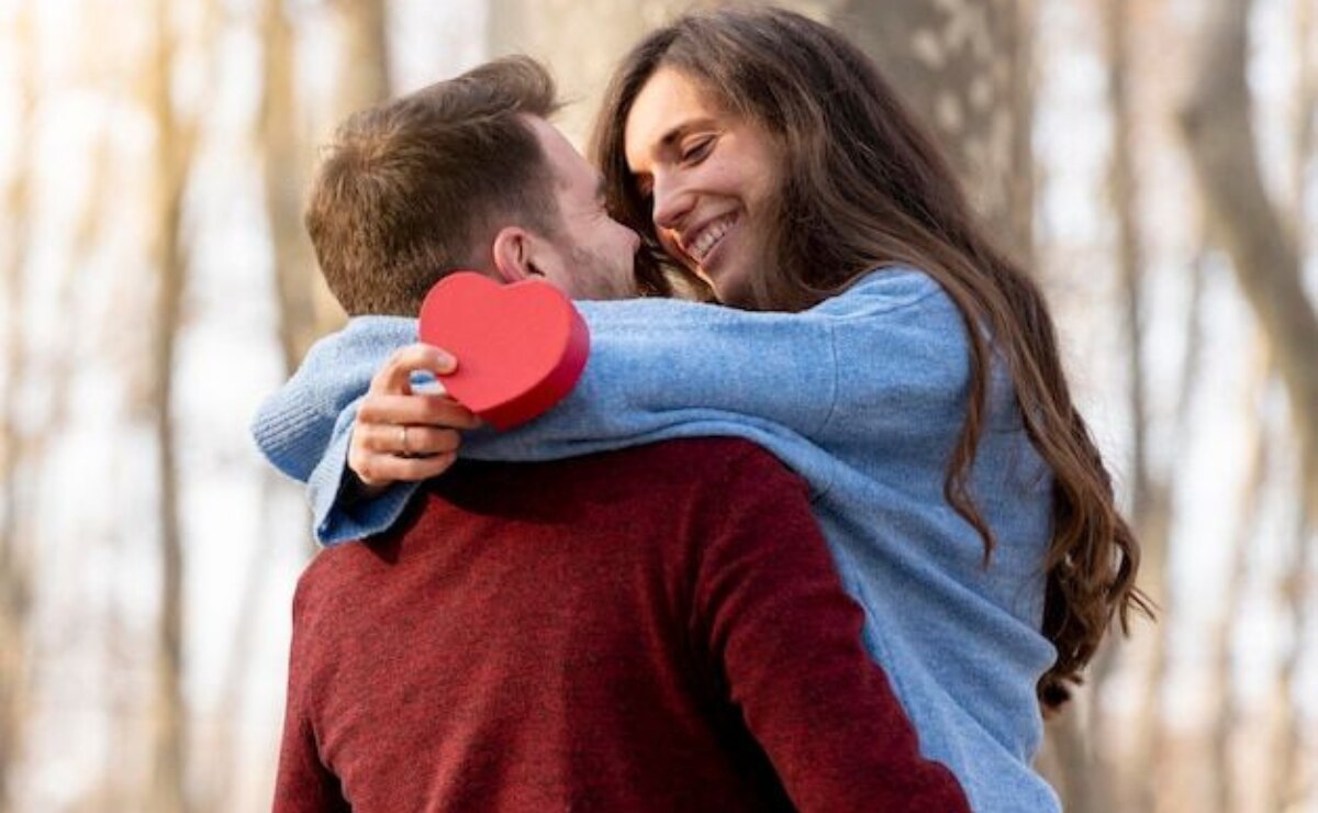 Pablo Neruda perdura como el mejor creador de poemas para dedicar. Fuente: Freepik.