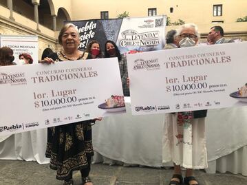 Conoce a las mejores cocineras de los Chiles en Nogada