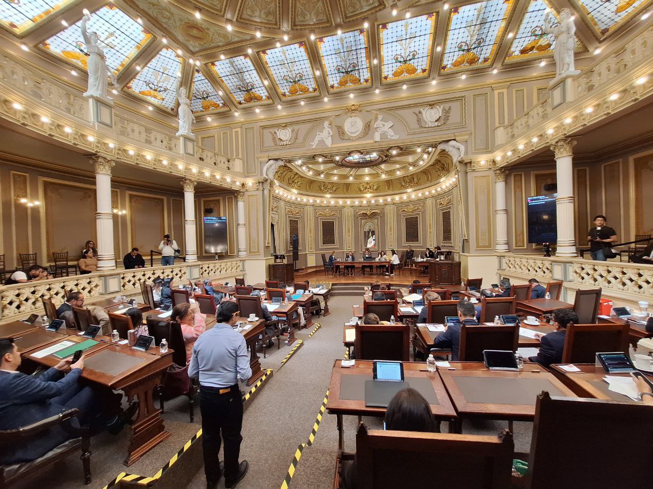 Con apego a la ley, el Congreso de Puebla cumplió fallo del TEEP | Foto: Especial
