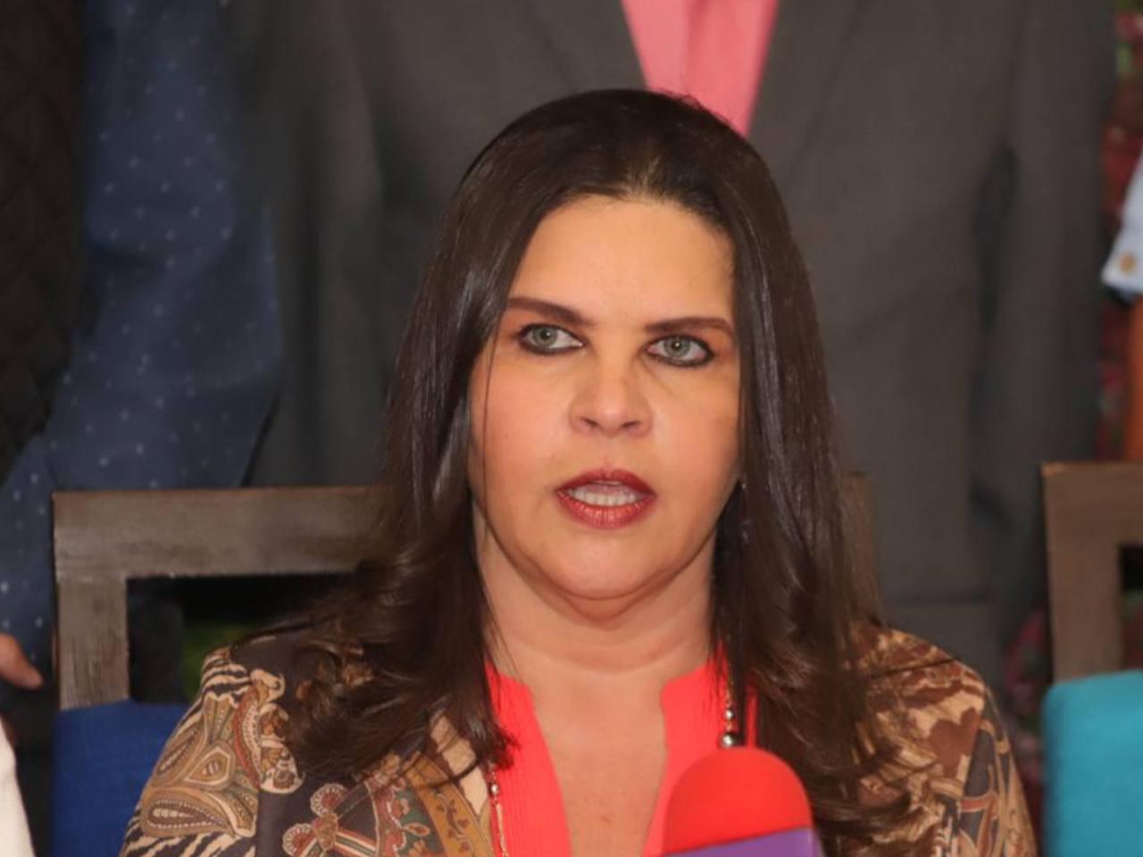 Prevalece conflicto entre comerciantes de Texmelucan y Norma Layón