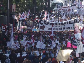 Opositores poblanos critican acarreo y uso del erario en marcha de AMLO en la CDMX