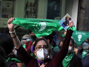Mantiene Congreso de Puebla polarización por aborto