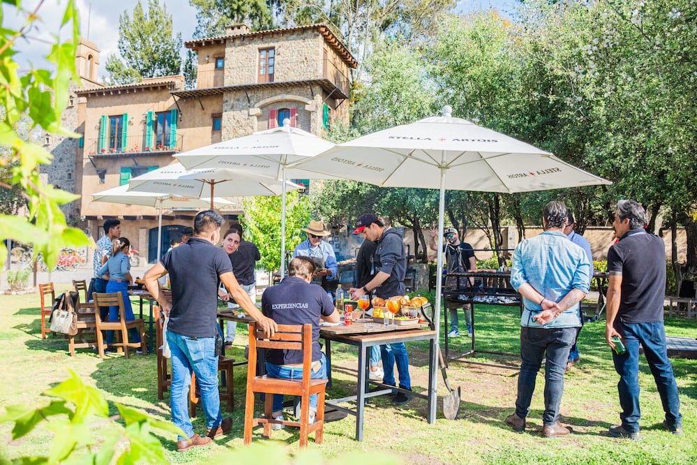 En Val'Quirico hay restaurantes para todos los gustos y precios | Facebook Val'Quirico