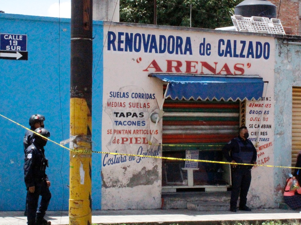 Dentro de su renovadora de calzado hombre se quita la vida en la Volcanes