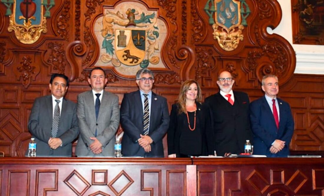 El evento se realizó en el Salón Barroco del Edificio Carolino | Foto: BUAP