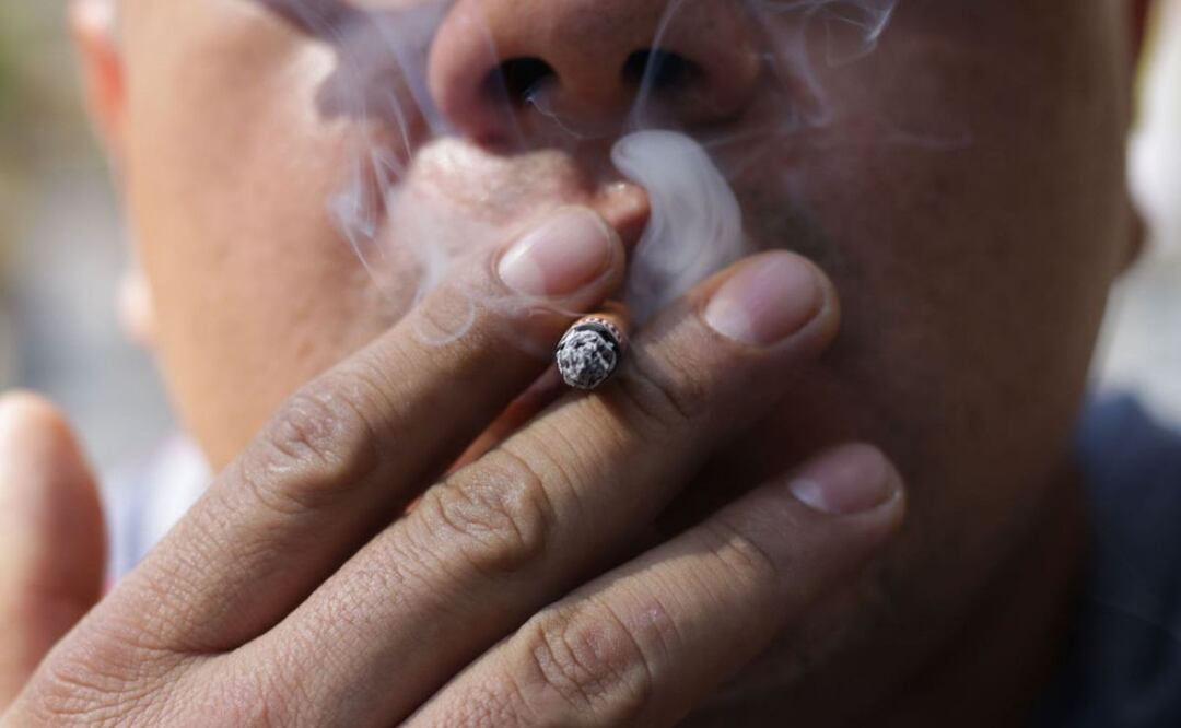 Los fumadores tienen espacios restringidos en Puebla | Foto: Agencia Es Imagen para El Universal Puebla