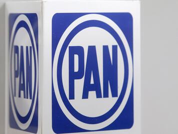 Entre críticas, ratifica PAN Puebla comité electoral