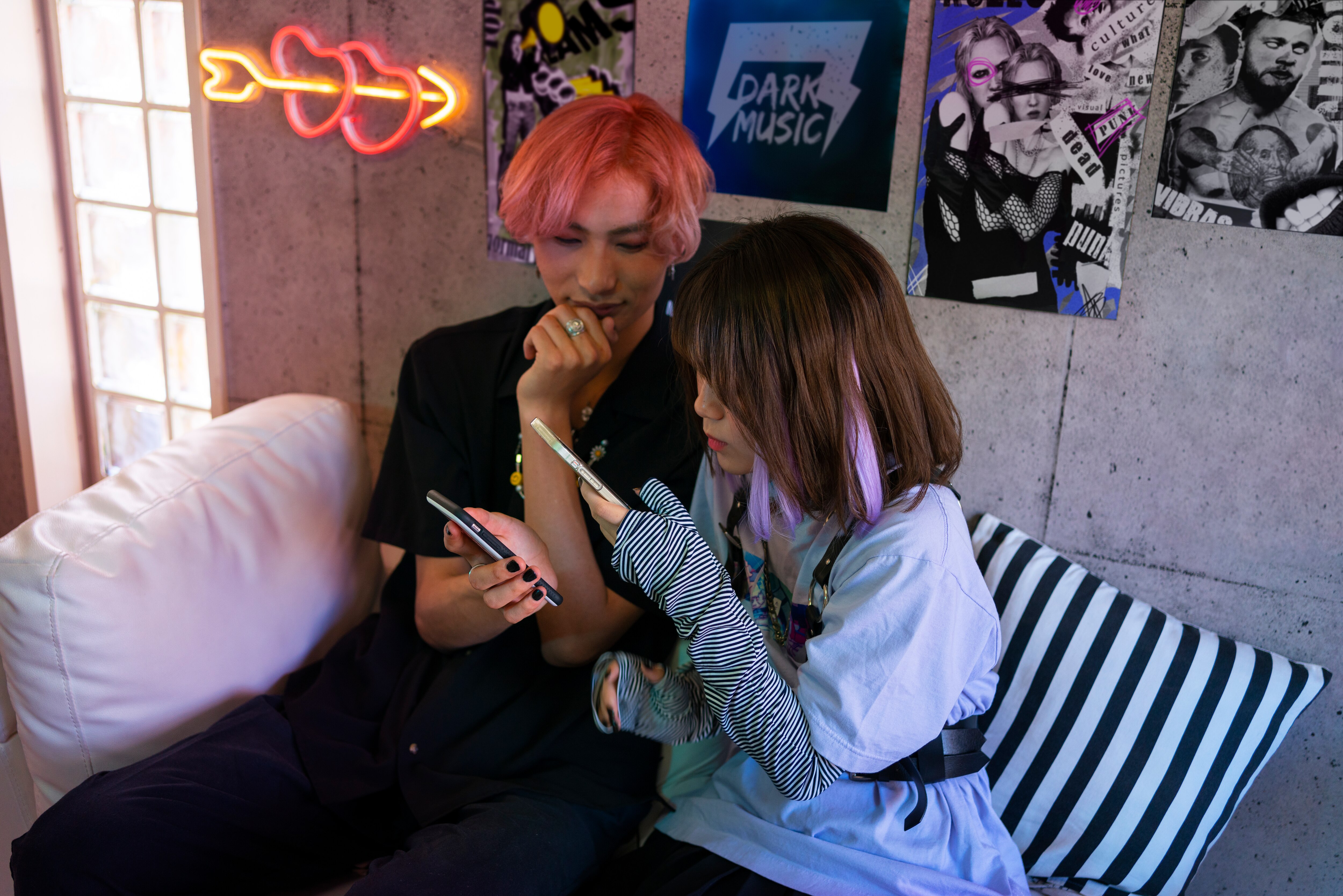 ¿Qué significa el K-pop y por qué discriminan a los fans?