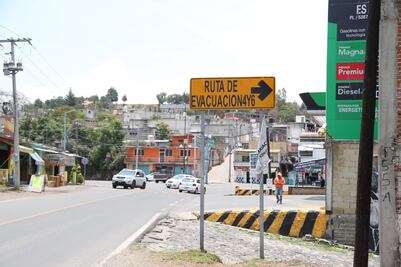 Revisan rutas de evacuación tras intensa actividad del Popocatépetl
