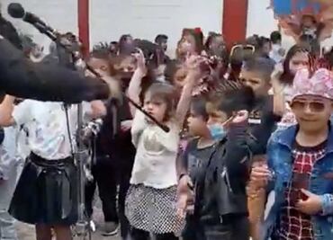 ¡Día de rock en el kínder! Se viraliza prendido festejo en preescolar de Puebla