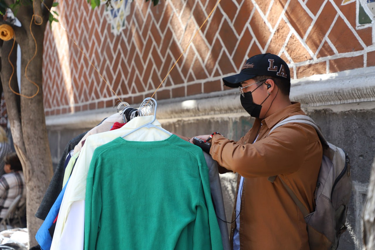 ¿Es negocio montar un bazar de ropa de segunda mano en Puebla?