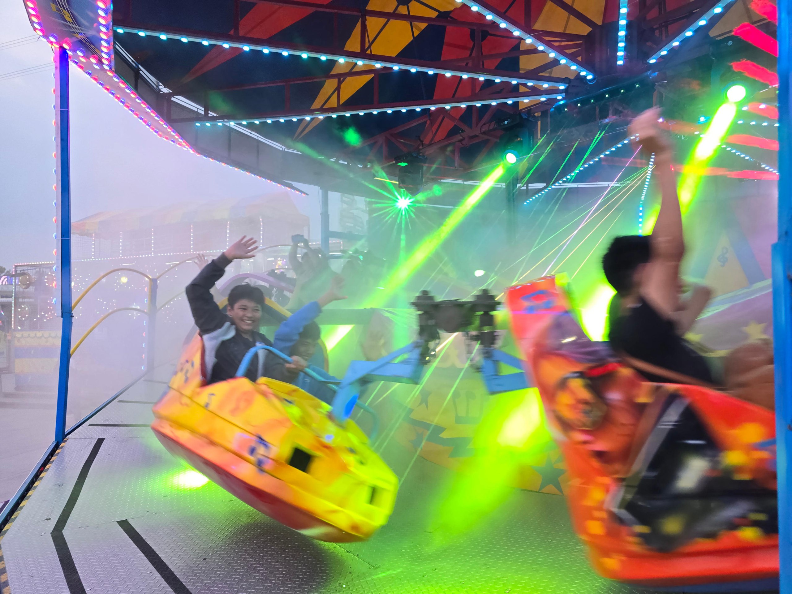 Los juegos mecánicos de la Feria de Puebla 2024 tienen nueva forma de pago | Foto: EsImagen