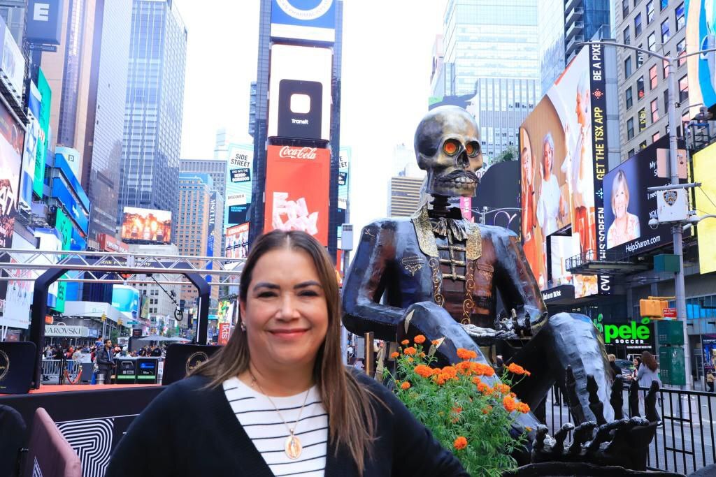 La secretaria de Turismo, Marta Ornelas, acudió en representación del gobierno de Puebla a Nueva York | Twitter Marta Ornelas
