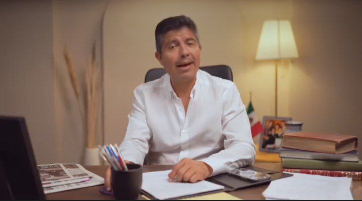 Eduardo Rivera inicia campaña en redes sociales