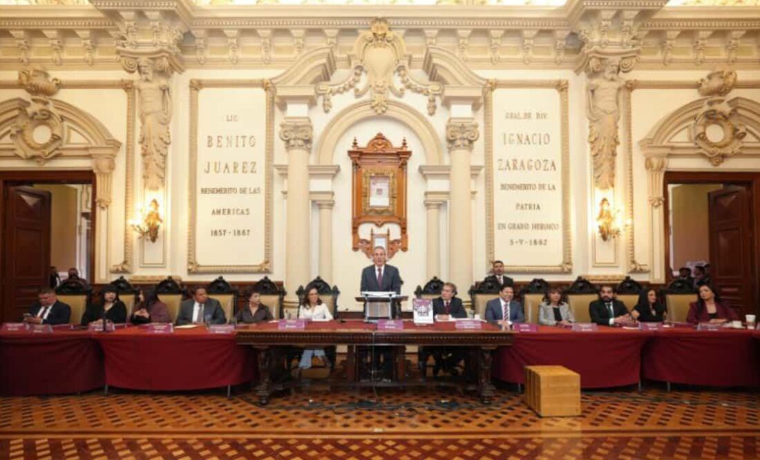 Presenta Pepe Chedraui Primer Informe de Gobierno en Sesión Solemne de Cabildo | Foto: Ayuntamiento de Puebla.