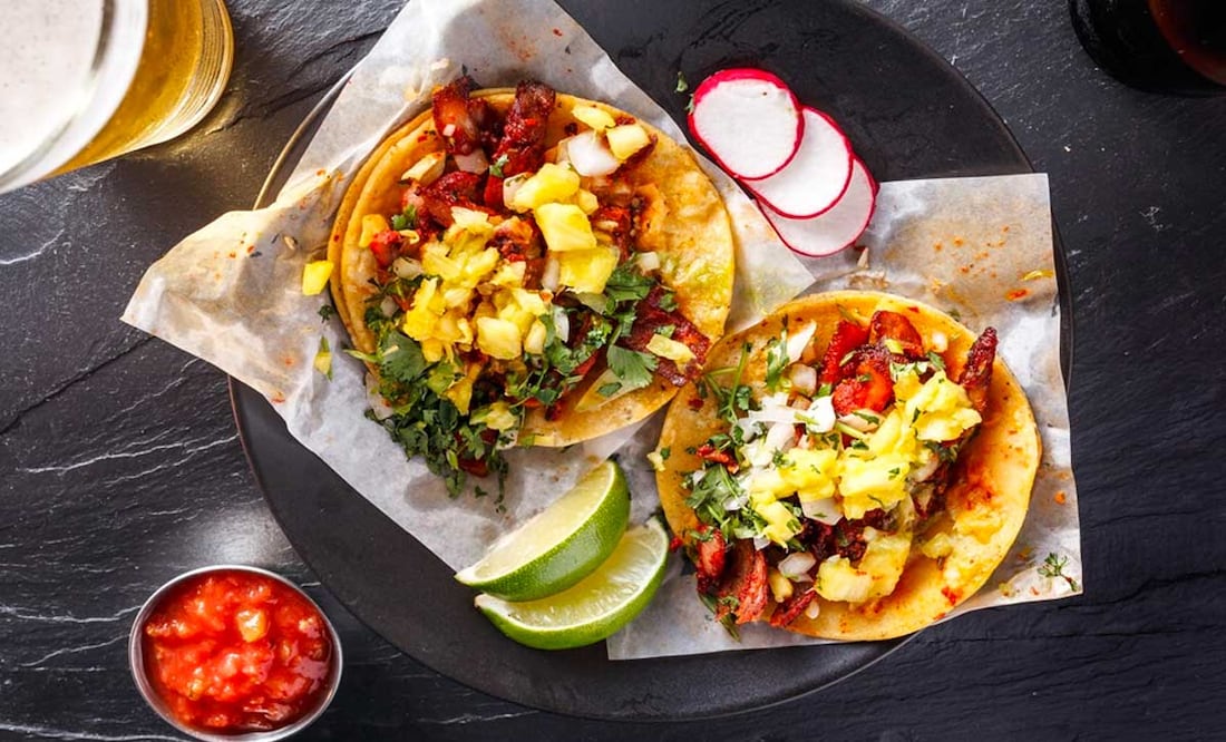 En Puebla hay algunos lugares que se distinguen por cocinar los tacos más grandes y sabrosos | Foto: Archivo El Universal