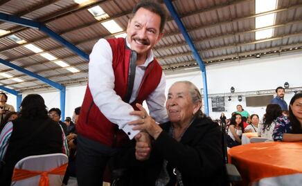 Maestros poblanos contribuyen al desarrollo social: Nacho Mier 