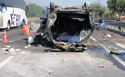 Vuelca y se incendia camioneta en la México-Puebla; hay dos muertos y varios lesionados